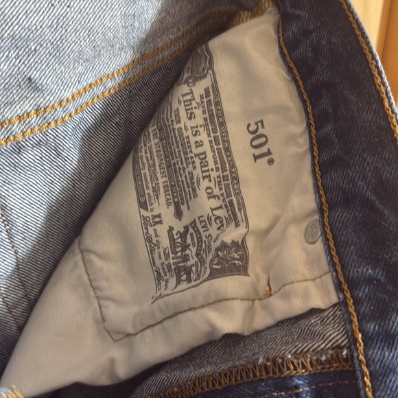 Levi’s 501 Button Fly Cutoffs - Picture 5 of 6
